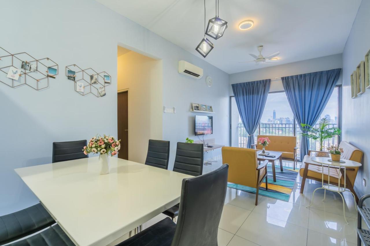 Peaceful 3-Bedroom With Pool 5 Pax - Wangsa Maju Kuala Lumpur Exterior photo