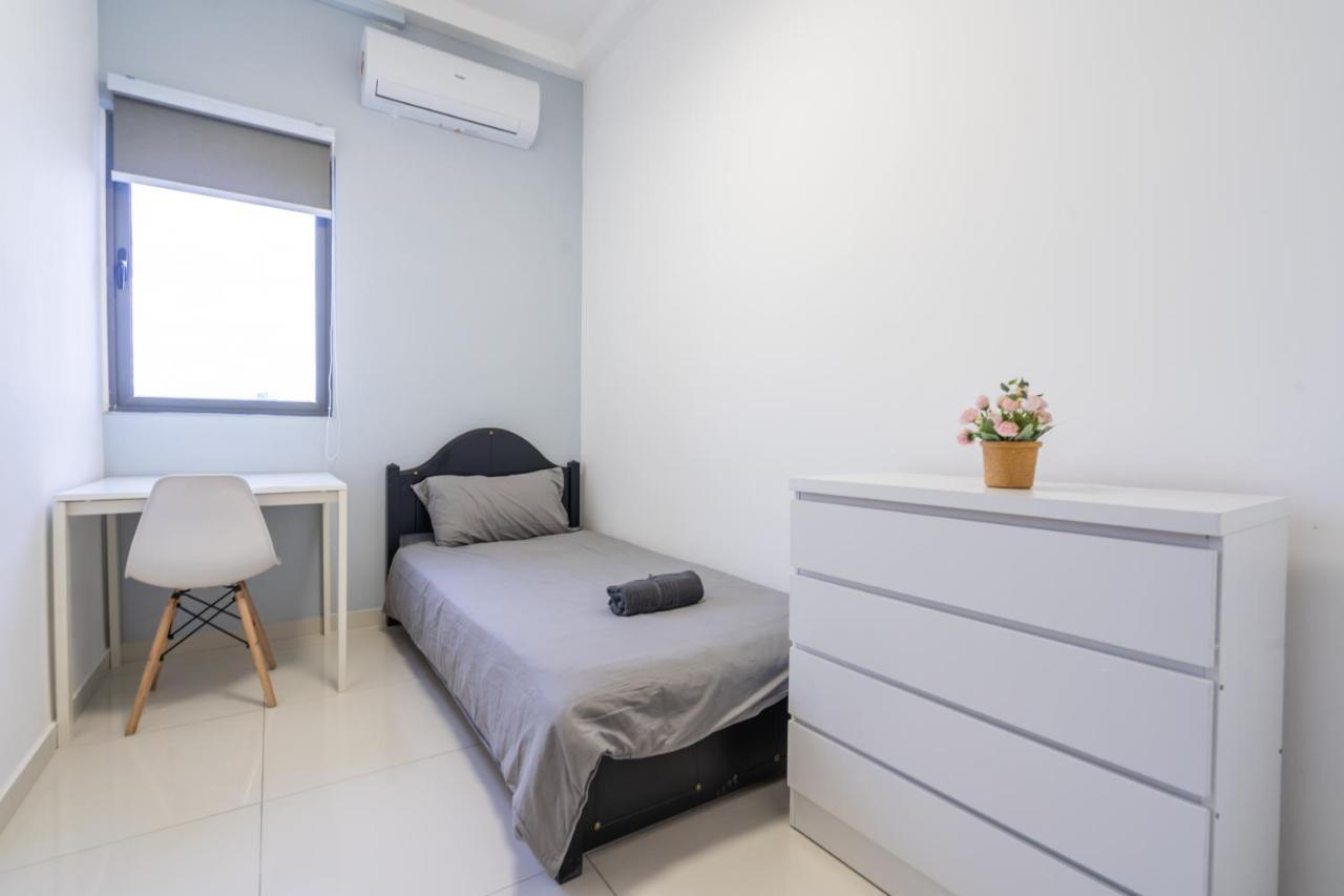 Peaceful 3-Bedroom With Pool 5 Pax - Wangsa Maju Kuala Lumpur Exterior photo